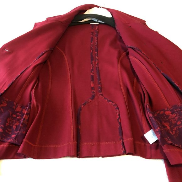 Washable Burgundy Jacket Size 6 - Picture 3 of 11